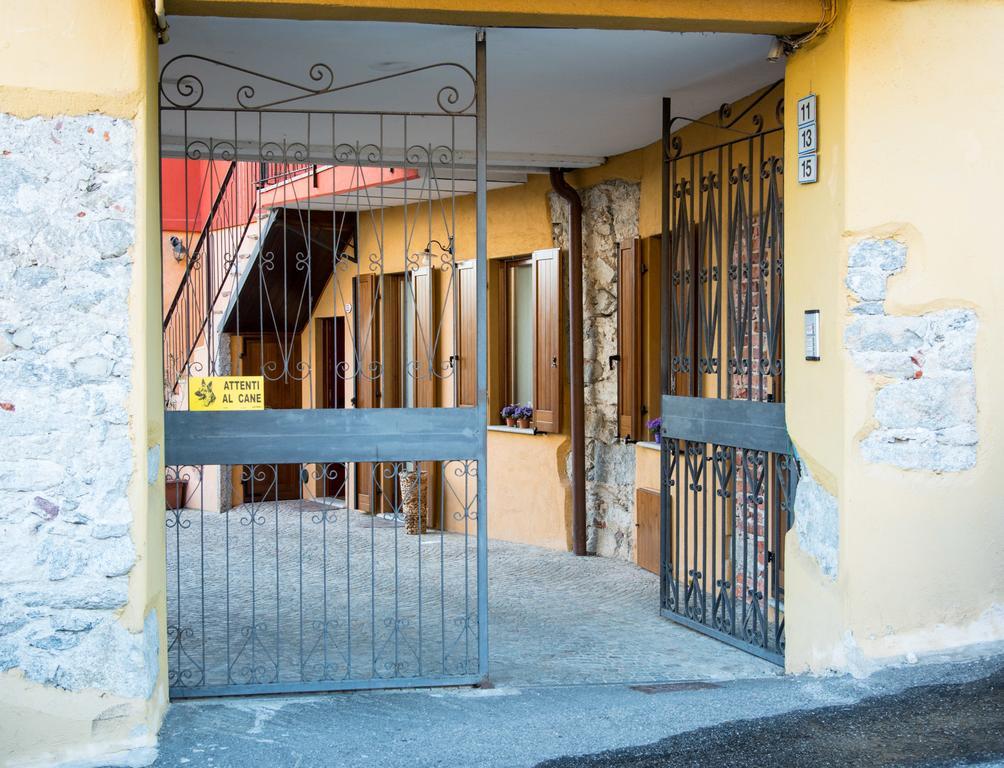 Casa Corte Alla Rocca 아로나 외부 사진