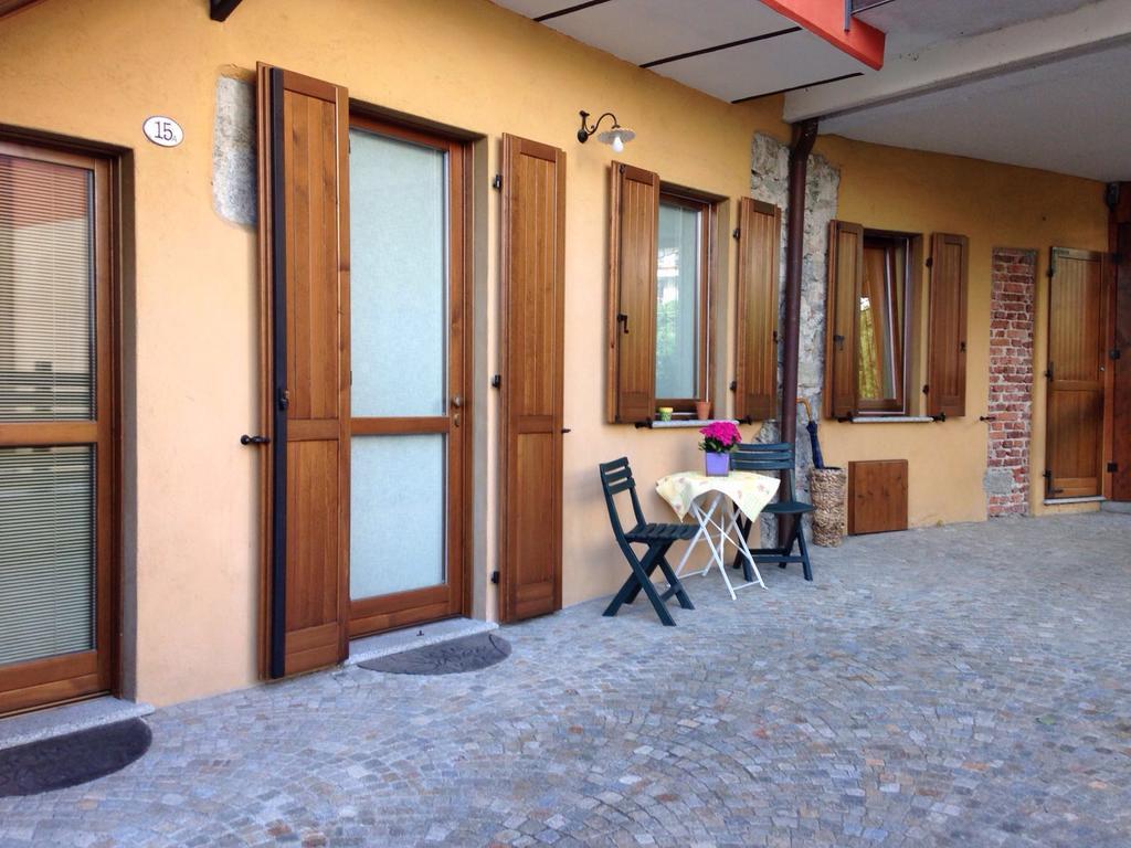 Casa Corte Alla Rocca 아로나 외부 사진