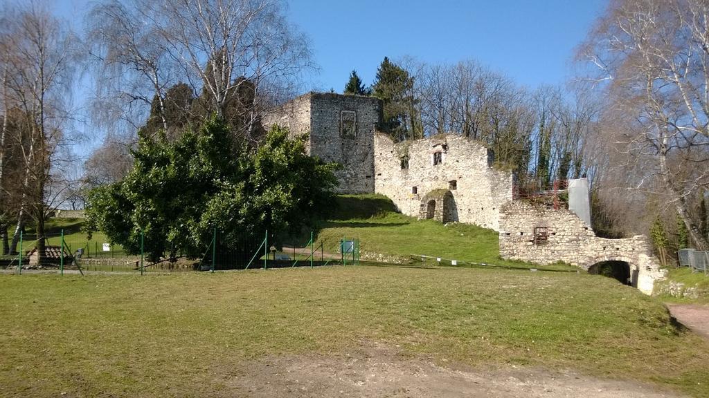 Casa Corte Alla Rocca 아로나 외부 사진
